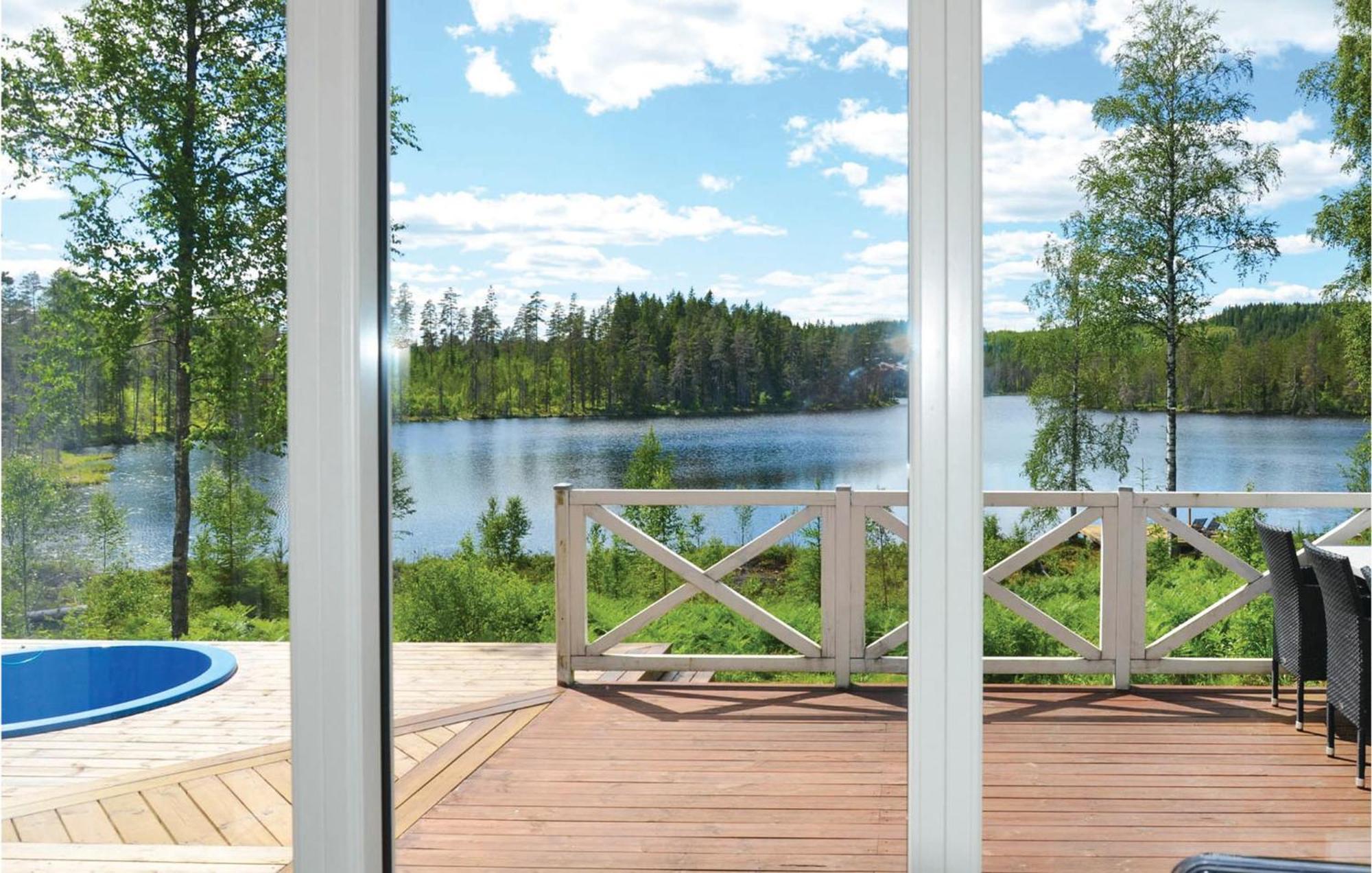 Nice Home In Sunne With Jacuzzi Alvsatern Exterior photo